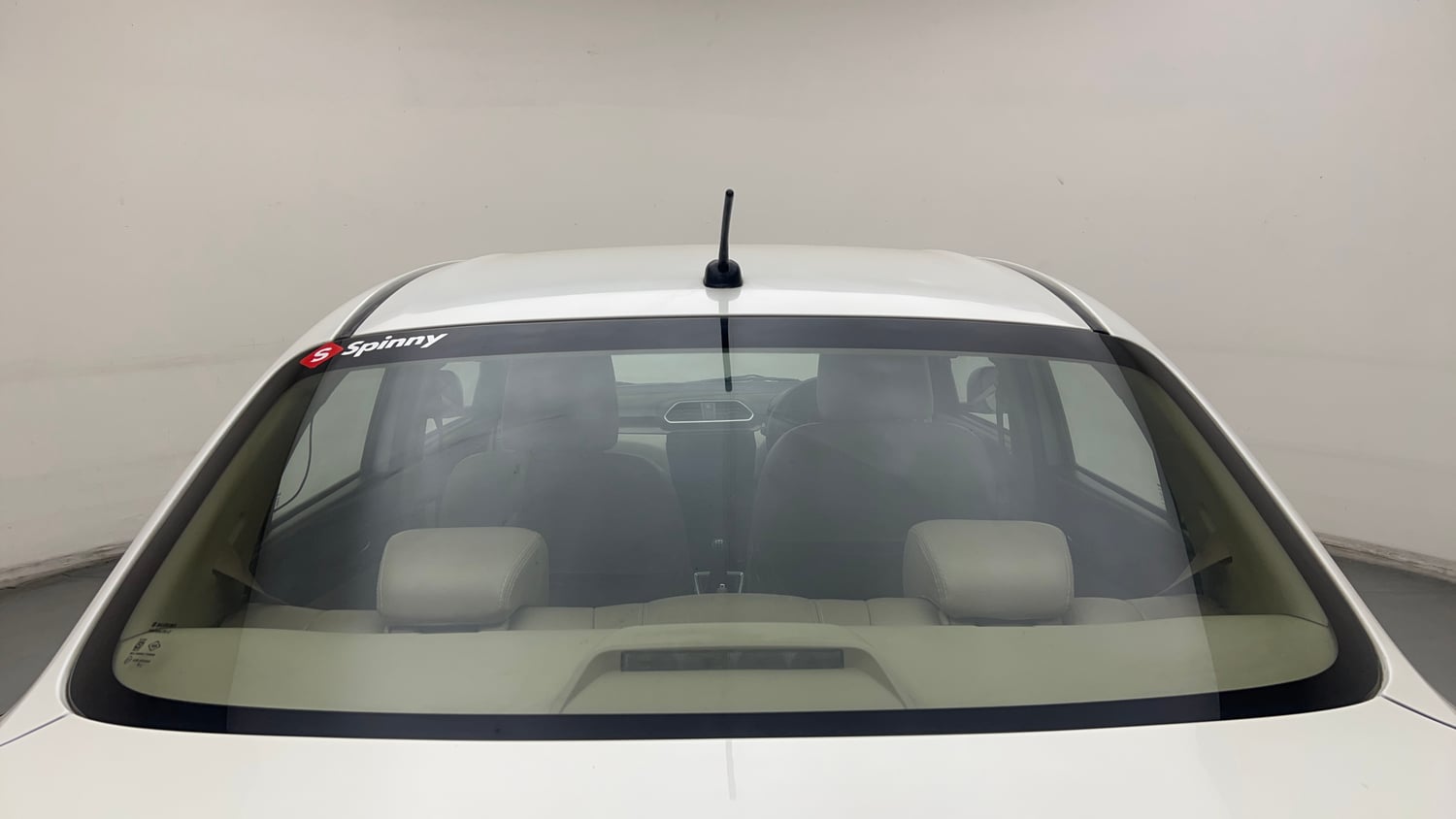 Used 2019 Maruti Suzuki Dzire VXi Petrol Manual exterior BACK WINDSHIELD VIEW