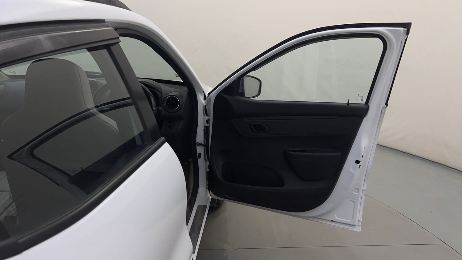 Used 2022 Renault Kwid RXT 1.0 Petrol Manual interior RIGHT FRONT DOOR OPEN VIEW