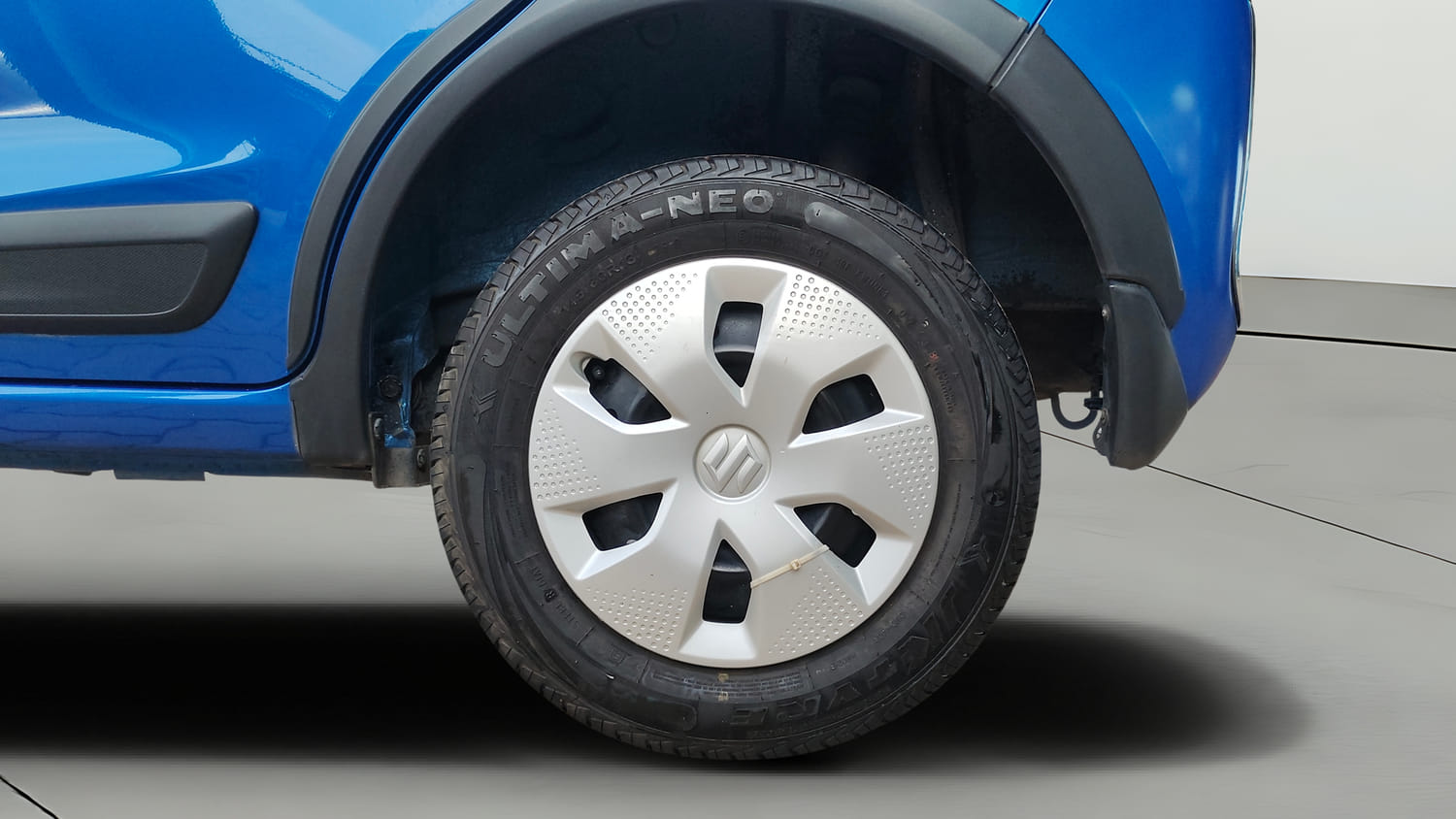 Used 2023 Maruti Suzuki Alto K10 VXi AGS Petrol Automatic tyres LEFT REAR TYRE RIM VIEW