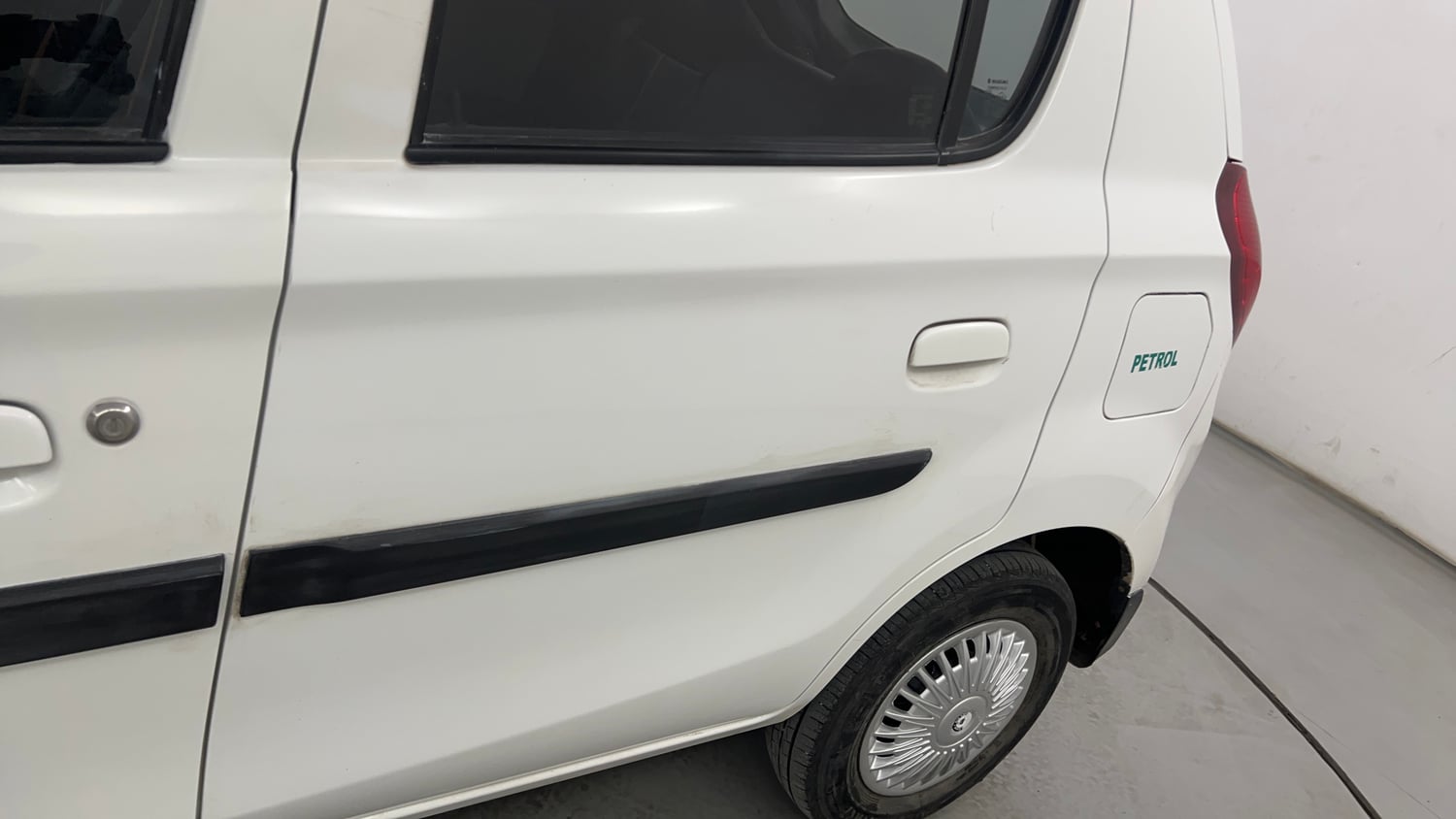 Used 2021 Maruti Suzuki Alto 800 LXi Petrol Manual dents MINOR SCRATCH