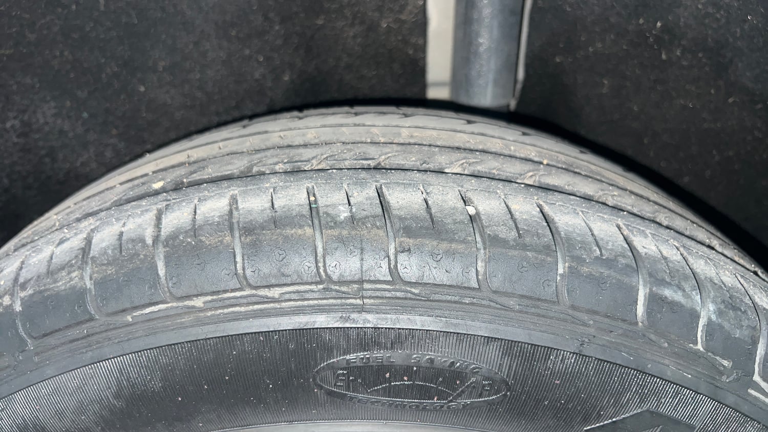 Used 2016 Ford EcoSport Ambiente 1.5L TDCi Diesel Manual tyres LEFT REAR TYRE TREAD VIEW