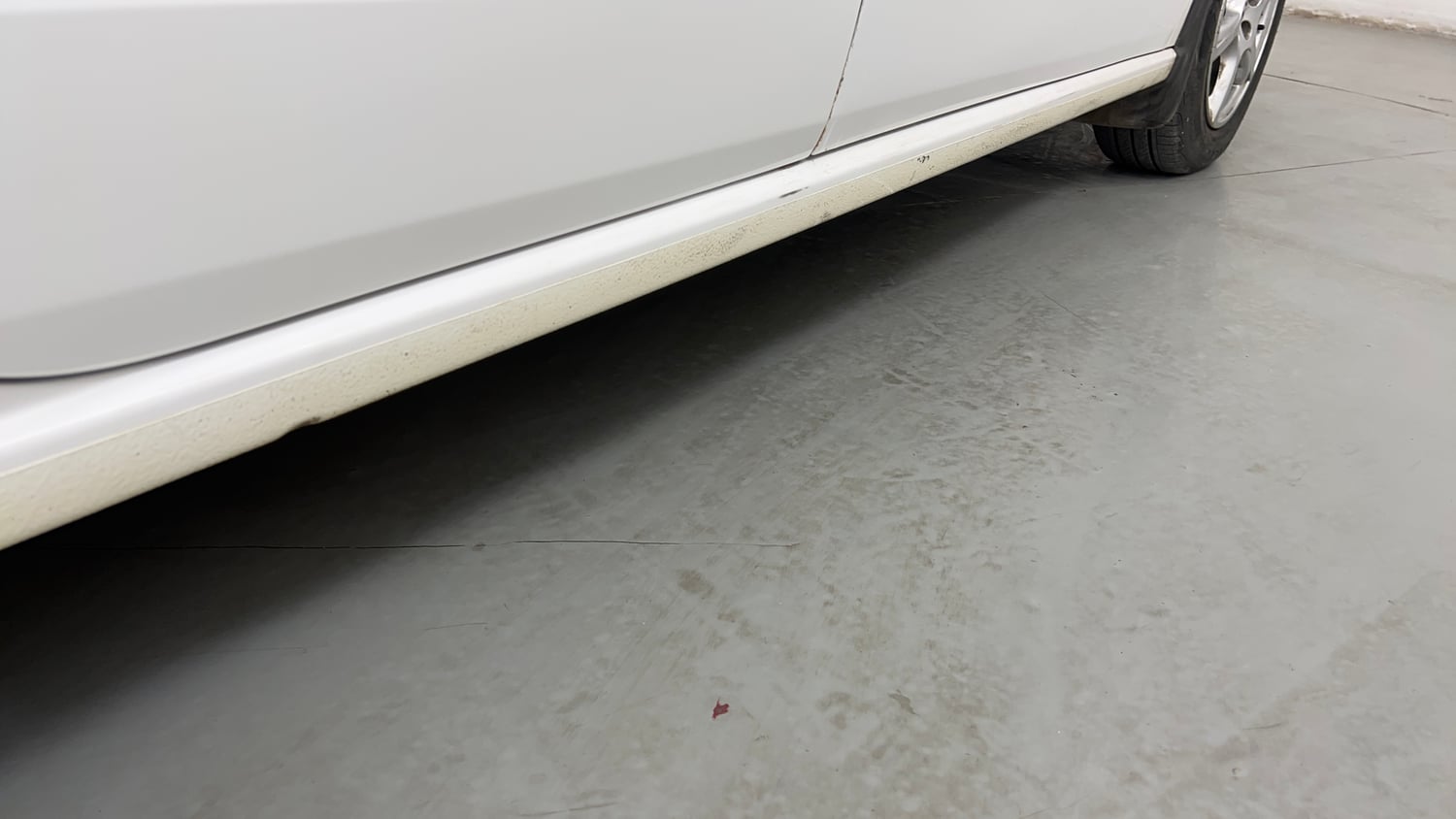 Used 2014 Volkswagen Vento Highline Petrol Petrol Manual dents MINOR SCRATCH