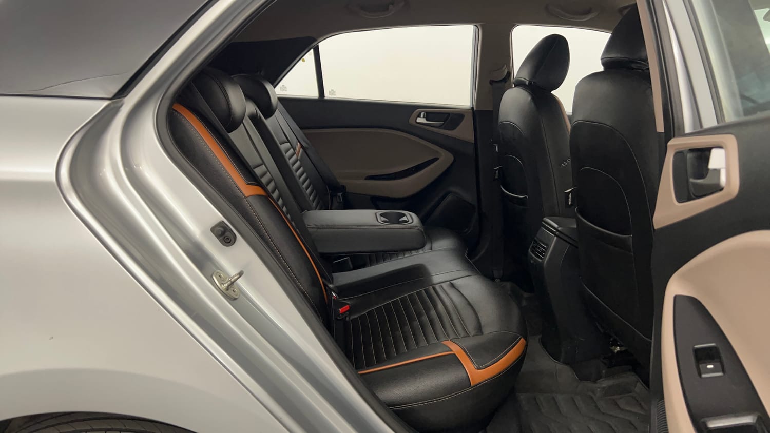 Used 2019 Hyundai Elite i20 Asta 1.2 (O) Petrol Manual interior RIGHT SIDE REAR DOOR CABIN VIEW