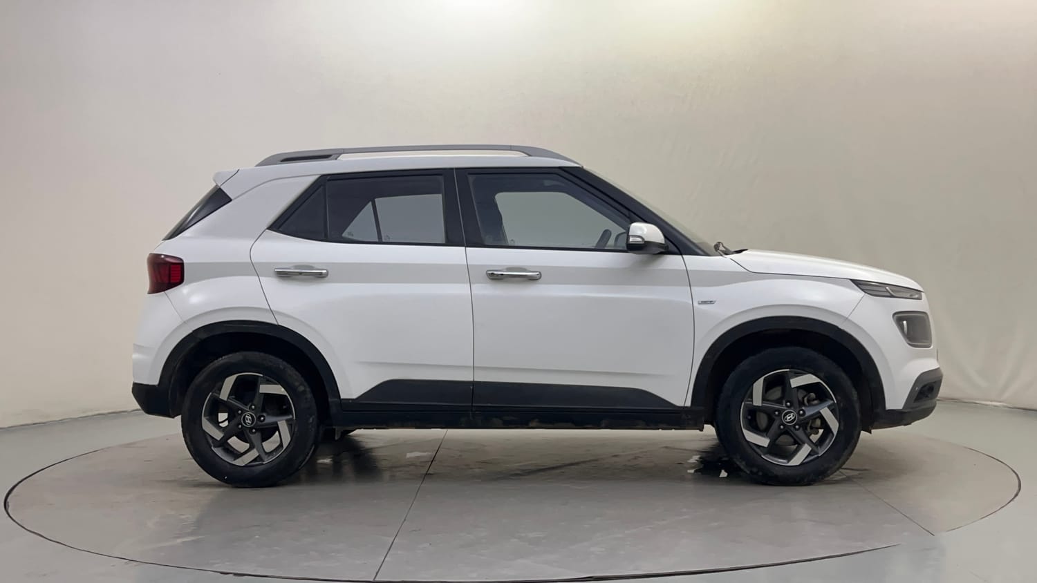 Used 2019 Hyundai Venue SX Plus 1.0 Turbo DCT Petrol Automatic exterior RIGHT SIDE VIEW