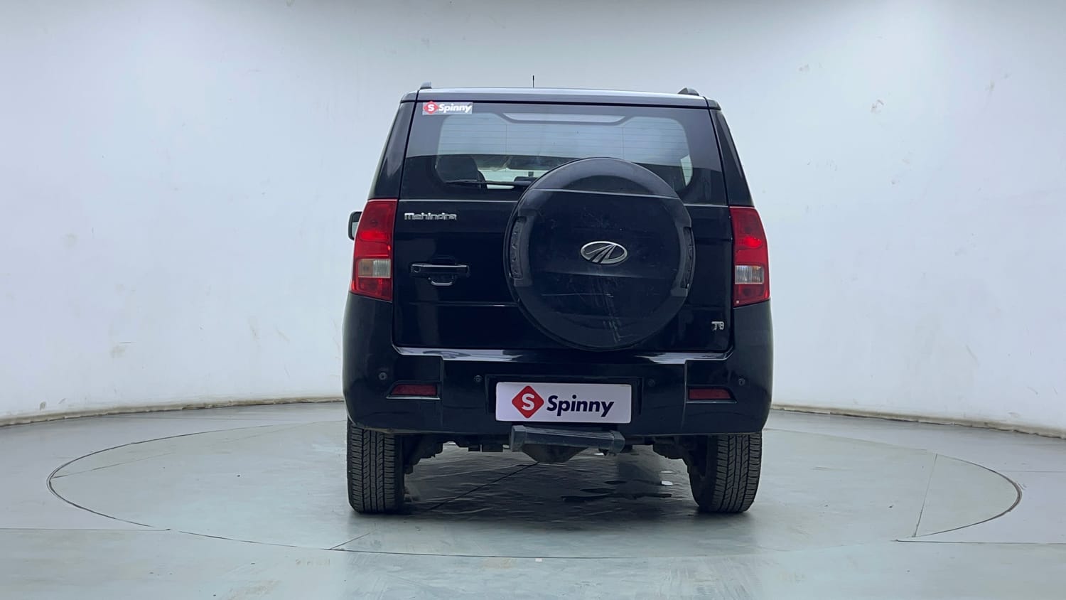 Used 2016 Mahindra TUV300 T8 Diesel Manual exterior BACK VIEW