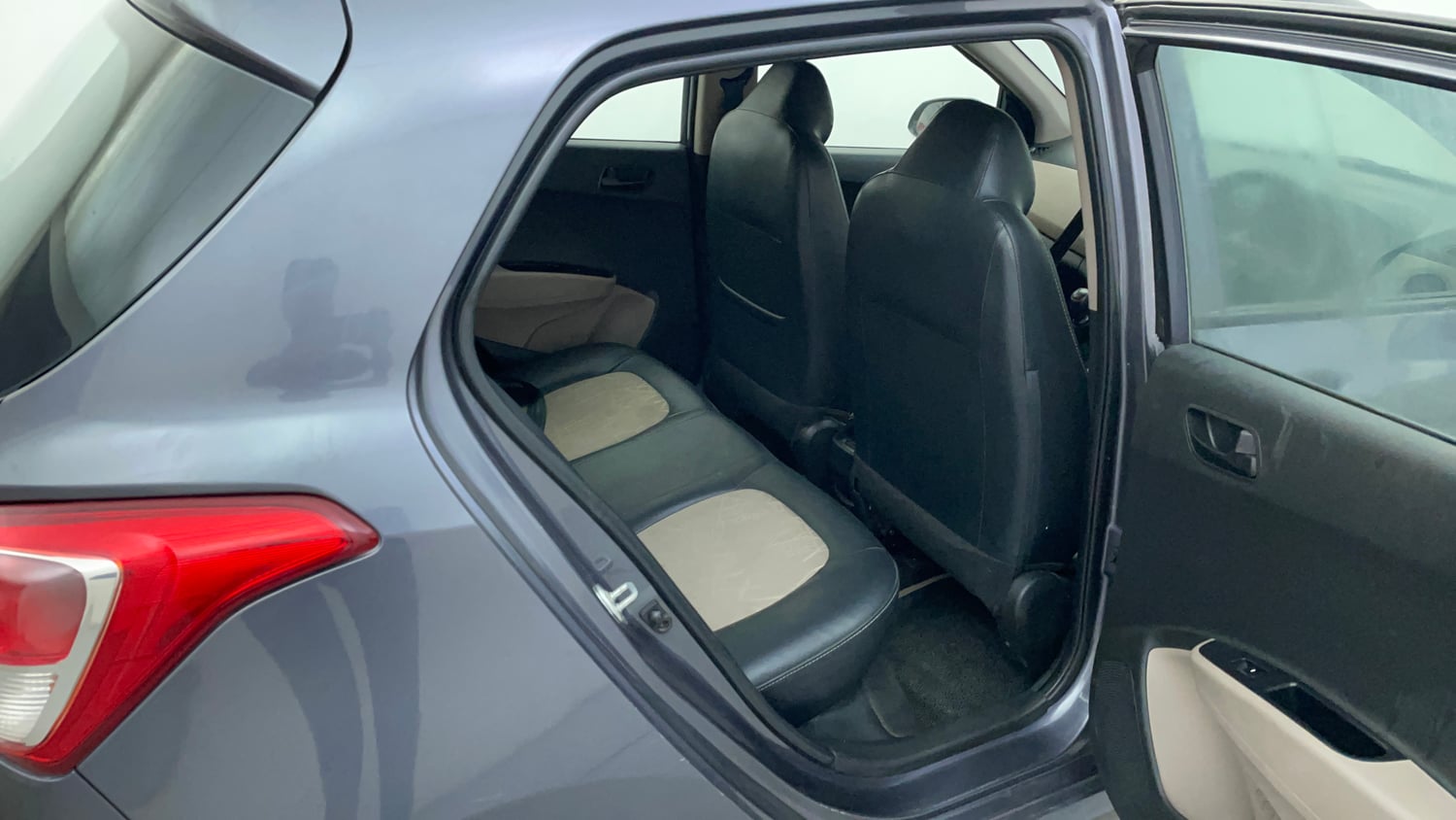 Used 2018 Hyundai Grand i10 Magna 1.2 Kappa VTVT Petrol Manual interior RIGHT SIDE REAR DOOR CABIN VIEW