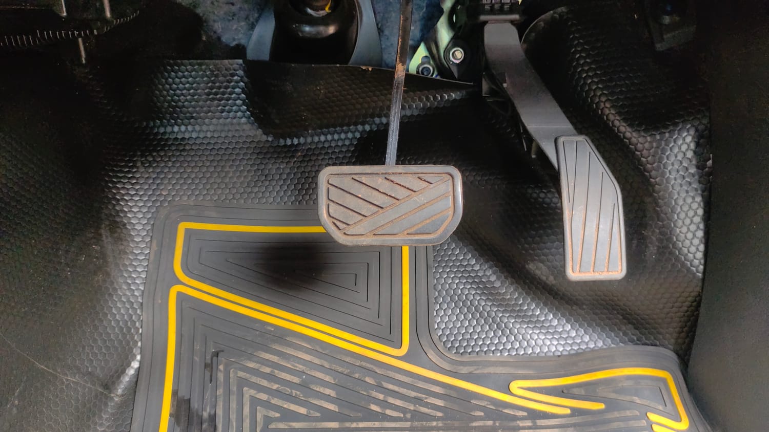 Used 2023 Maruti Suzuki Alto K10 VXi AGS Petrol Automatic interior PEDALS VIEW