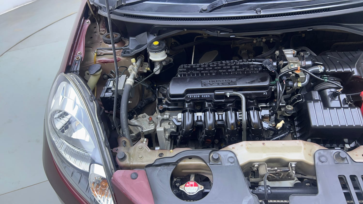 Used 2014 Honda Amaze 1.2 S AT i-VTEC Petrol Automatic engine ENGINE RIGHT SIDE VIEW