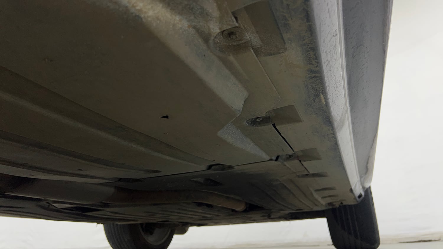 Used 2021 BMW X7 xDrive40i M Sport Petrol Automatic extra REAR RIGHT UNDERBODY VIEW