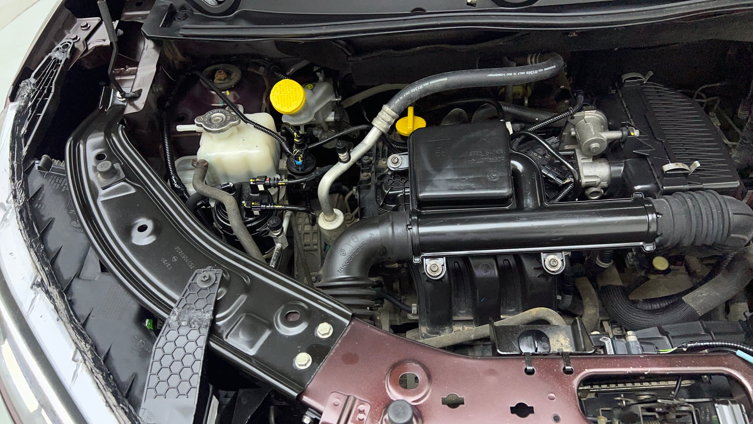 Used 2021 Nissan Magnite XV Premium Petrol Manual engine ENGINE RIGHT SIDE VIEW