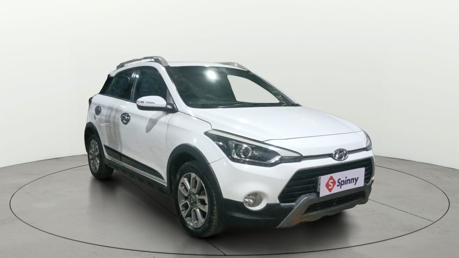 Used 2015 Hyundai i20 Active 1.4 SX Diesel Manual exterior RIGHT FRONT CORNER VIEW