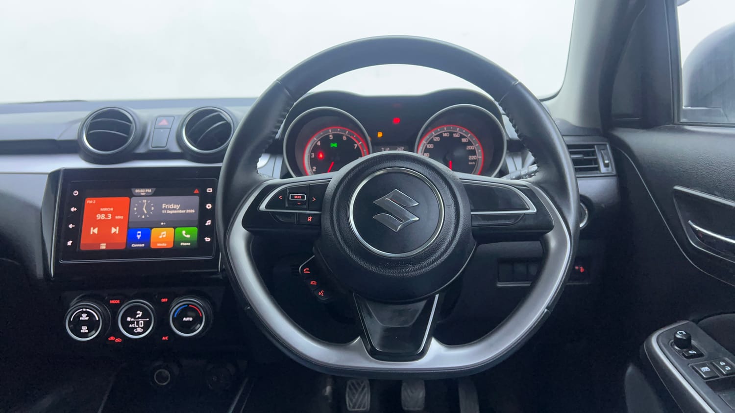 Used 2024 Maruti Suzuki Swift ZXi Petrol Manual interior STEERING VIEW