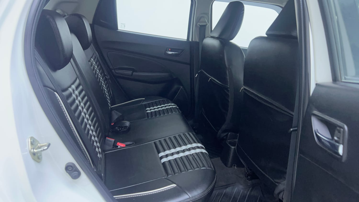 Used 2024 Maruti Suzuki Swift ZXi Petrol Manual interior RIGHT SIDE REAR DOOR CABIN VIEW