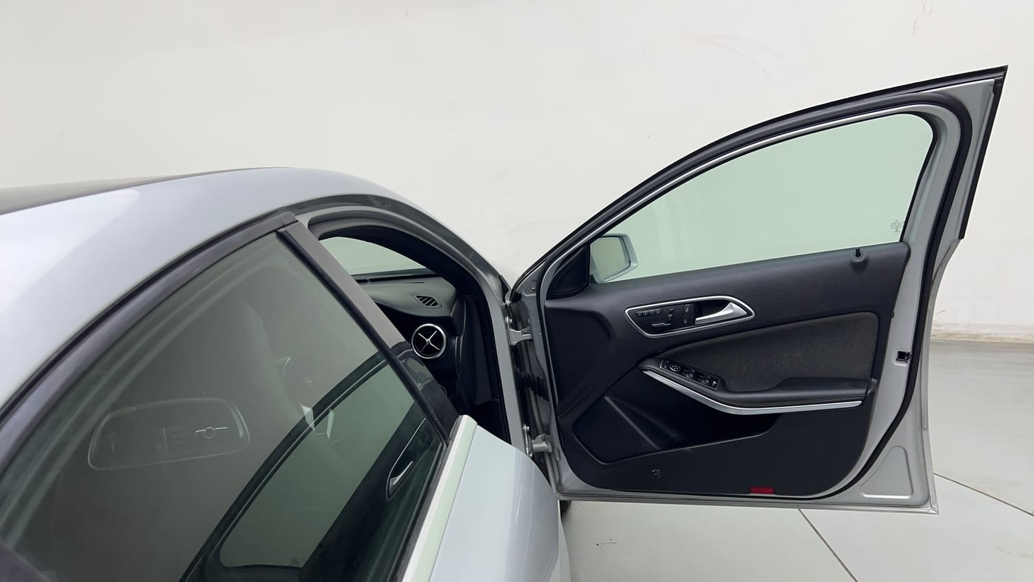 Used 2016 Mercedes-Benz A-Class A 180 Petrol Automatic interior RIGHT FRONT DOOR OPEN VIEW