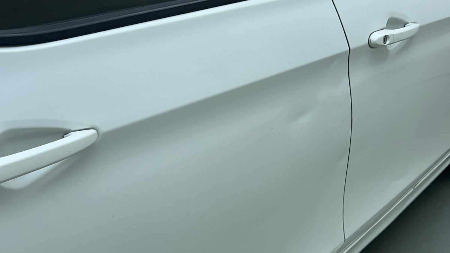 Used 2021 Tata Tiago XT Petrol Manual dents MINOR DENT