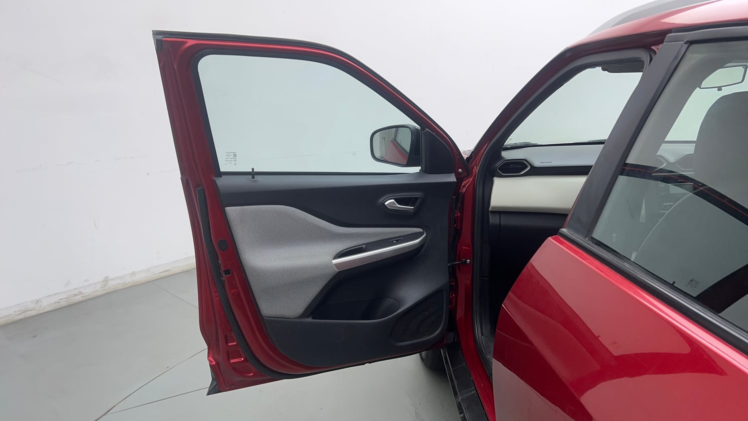 Used 2023 Nissan Magnite XL Petrol Manual interior LEFT FRONT DOOR OPEN VIEW