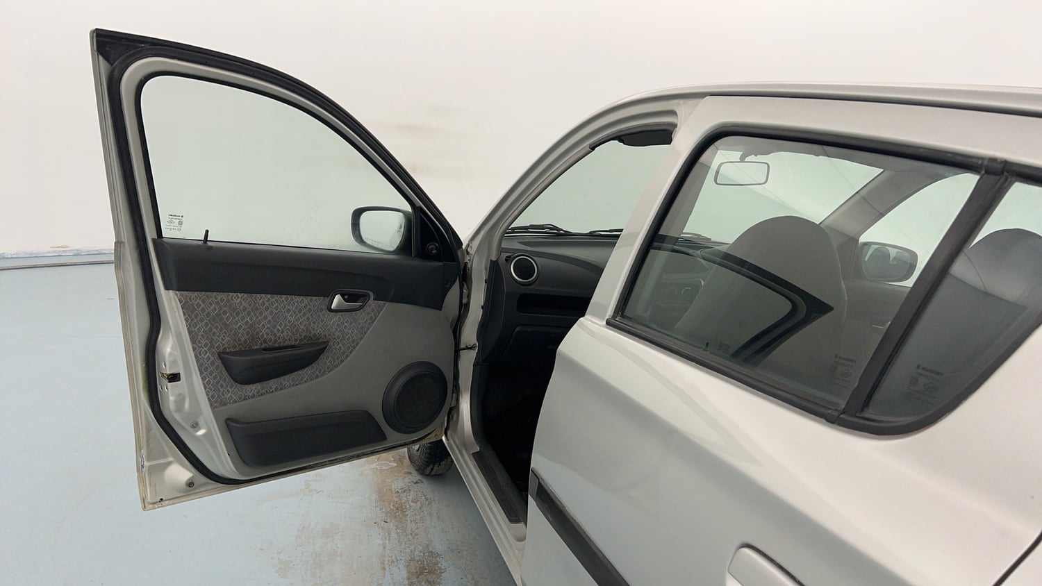 Used 2018 Maruti Suzuki Alto 800 VXi Petrol Manual interior LEFT FRONT DOOR OPEN VIEW