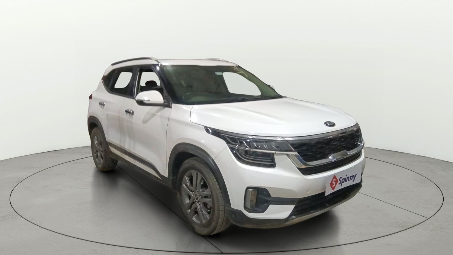 Used 2021 Kia Seltos HTX 1.5 Petrol Manual exterior RIGHT FRONT CORNER VIEW