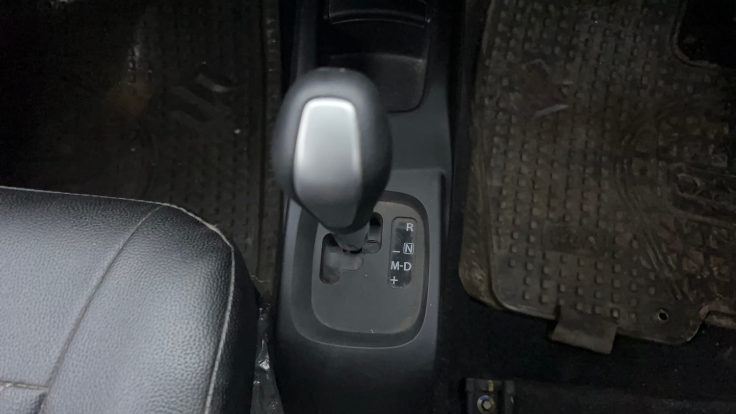 Used 2018 Maruti Suzuki Wagon R 1.0 VXI AMT Petrol Automatic interior GEAR  KNOB VIEW
