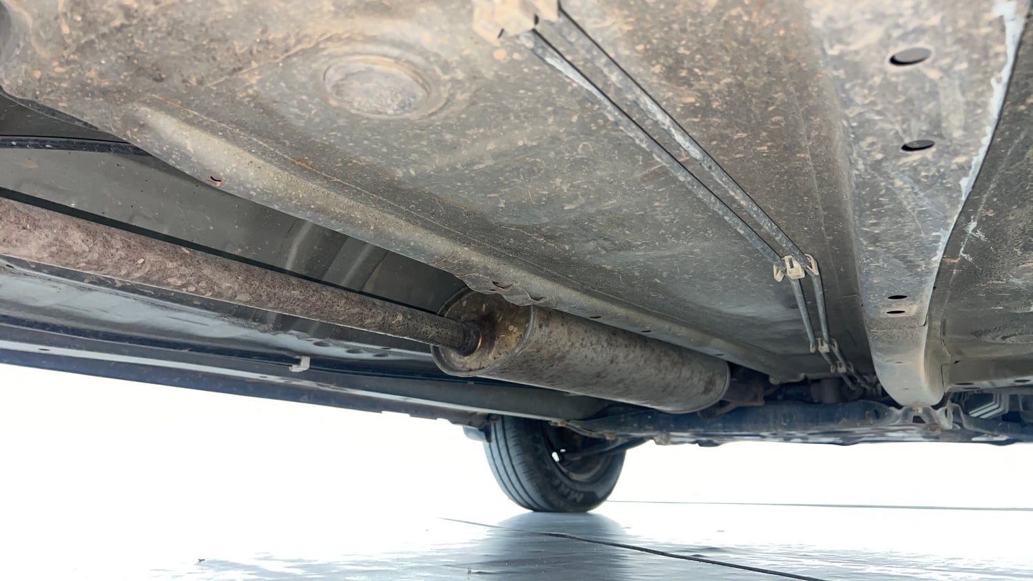 Used 2023 Maruti Suzuki S-Presso VXi (O) AMT Petrol Automatic extra REAR RIGHT UNDERBODY VIEW