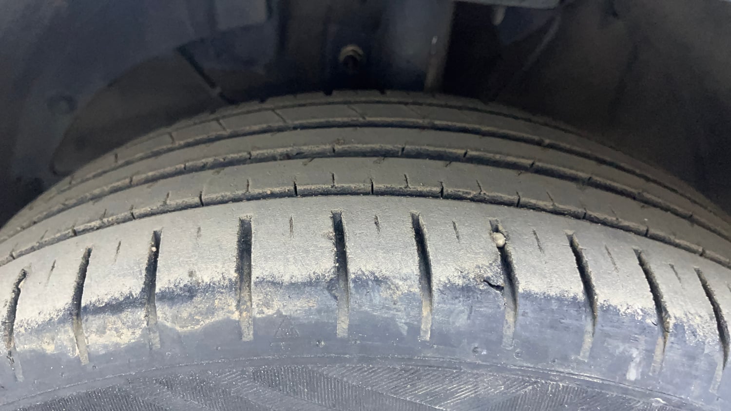 Used 2022 Maruti Suzuki Baleno Zeta Petrol Manual tyres LEFT FRONT TYRE TREAD VIEW