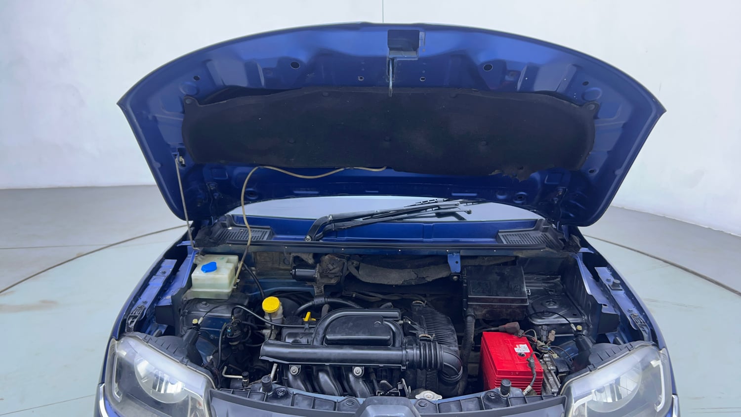 Used 2018 Renault Kwid CLIMBER 1.0 AMT Petrol Automatic engine ENGINE & BONNET OPEN FRONT VIEW