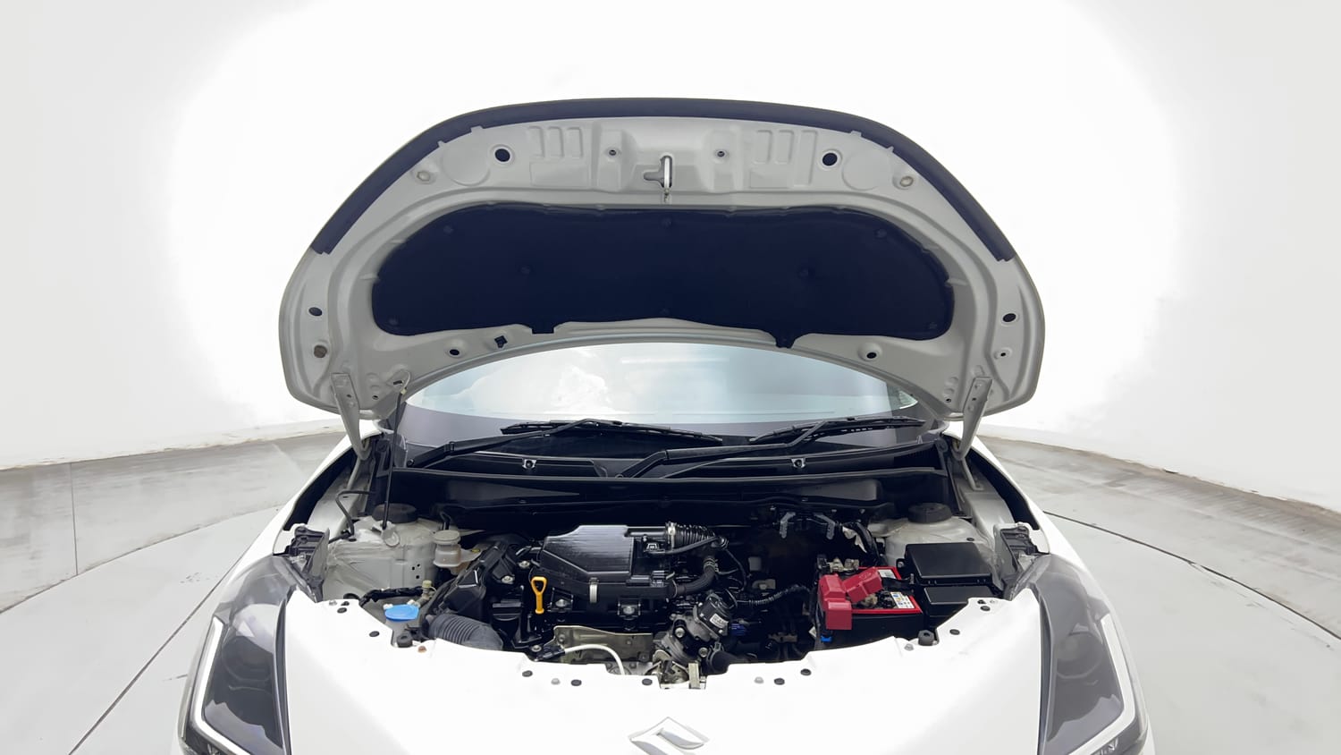 Used 2025 Maruti Suzuki Swift VXi Petrol Manual engine ENGINE & BONNET OPEN FRONT VIEW