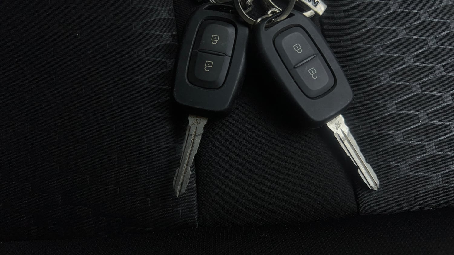 Used 2023 Nissan Magnite XL Petrol Manual extra CAR KEY VIEW