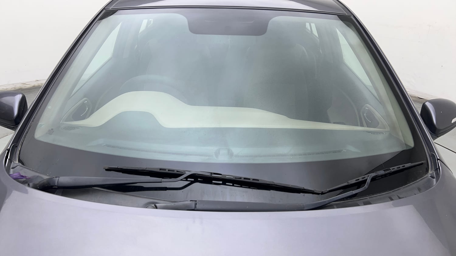 Used 2019 Hyundai Elite i20 Sportz Plus 1.2 CVT Petrol Automatic exterior FRONT WINDSHIELD VIEW