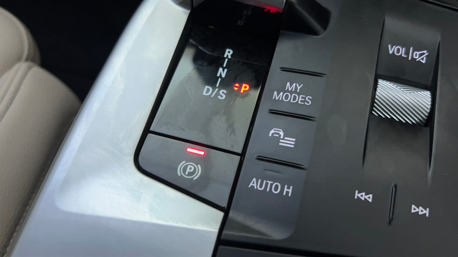 Used 2023 BMW X1 sDrive18i M Sport Petrol Automatic top_features Electronic parking brake