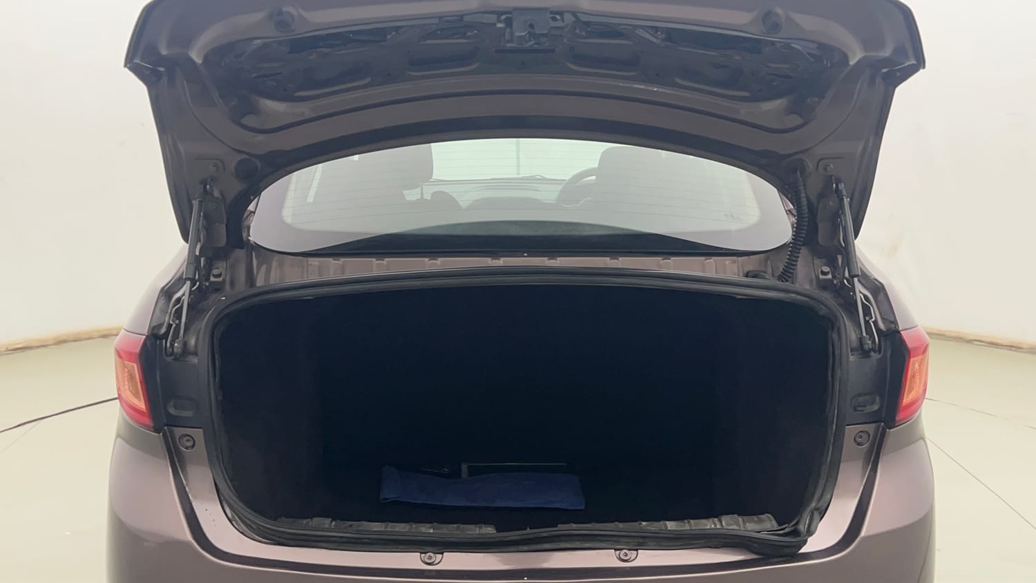 Used 2018 Tata Tigor Revotron XZA Petrol Automatic interior DICKY INSIDE VIEW