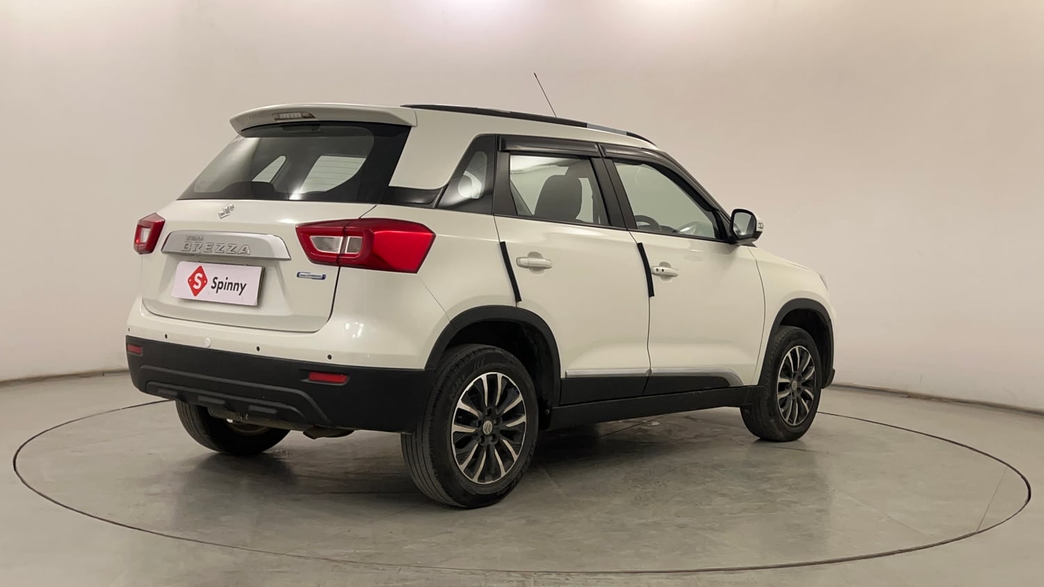 Used 2022 Maruti Suzuki Vitara Brezza VXi AT SHVS Petrol Automatic exterior RIGHT REAR CORNER VIEW