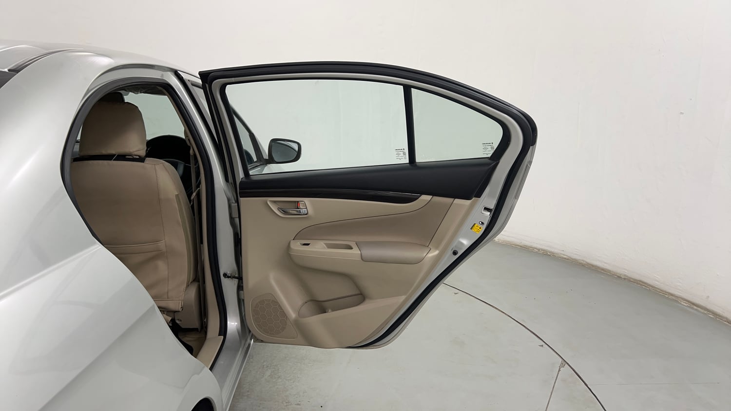 Used 2017 Maruti Suzuki Ciaz Zeta 1.4 MT Petrol Manual interior RIGHT REAR DOOR OPEN VIEW