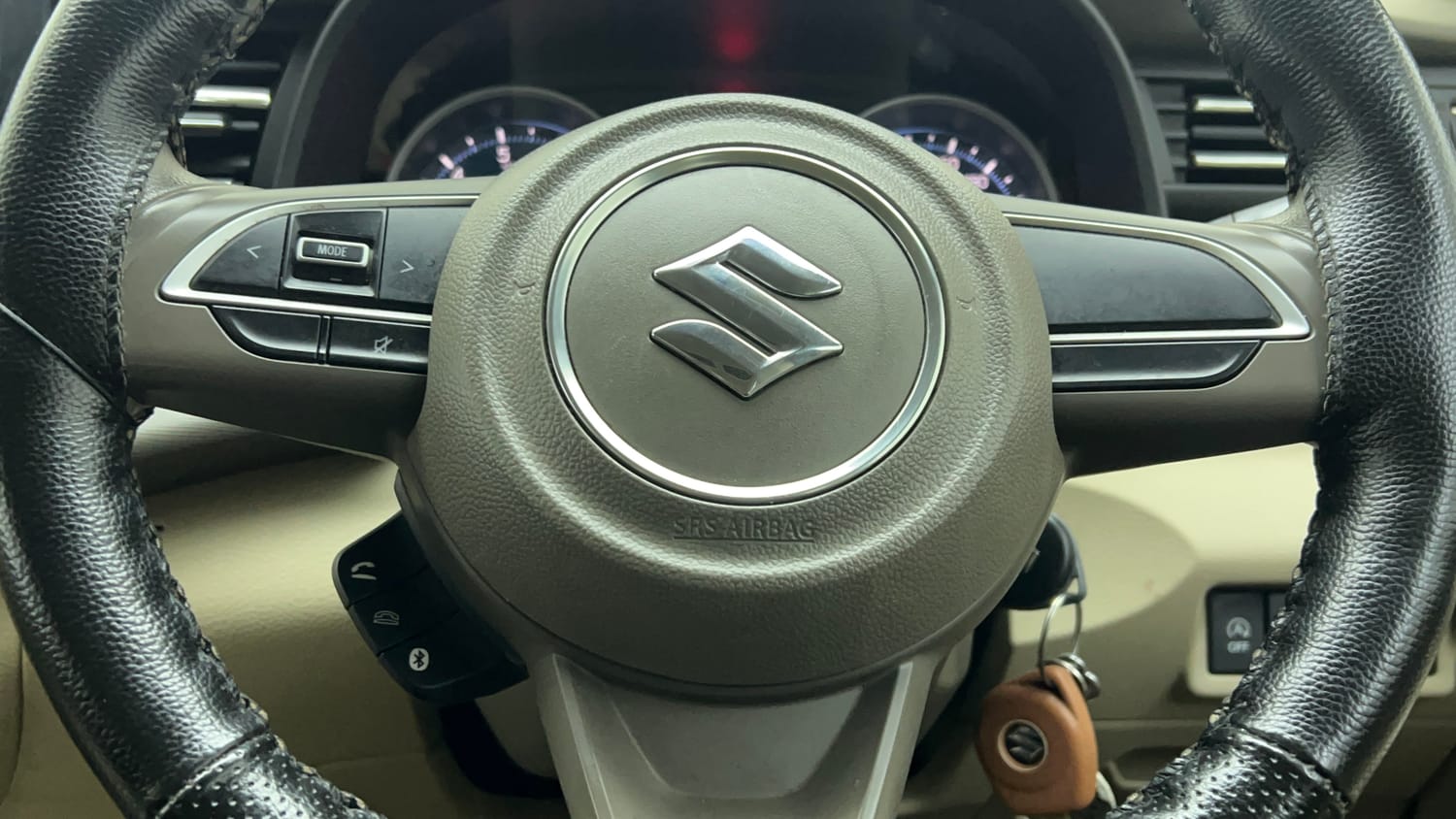 Used 2020 Maruti Suzuki New Ertiga VXi Petrol Manual top_features Steering mounted controls