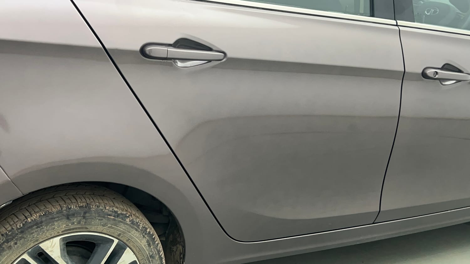 Used 2018 Tata Tigor Revotron XZA Petrol Automatic dents MINOR DENT
