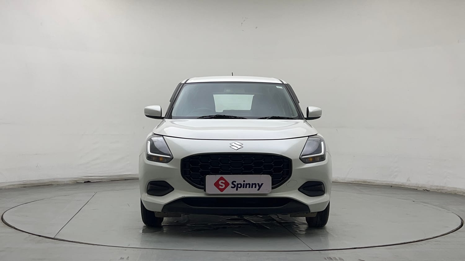 Used 2025 Maruti Suzuki Swift VXi Petrol Manual exterior FRONT VIEW