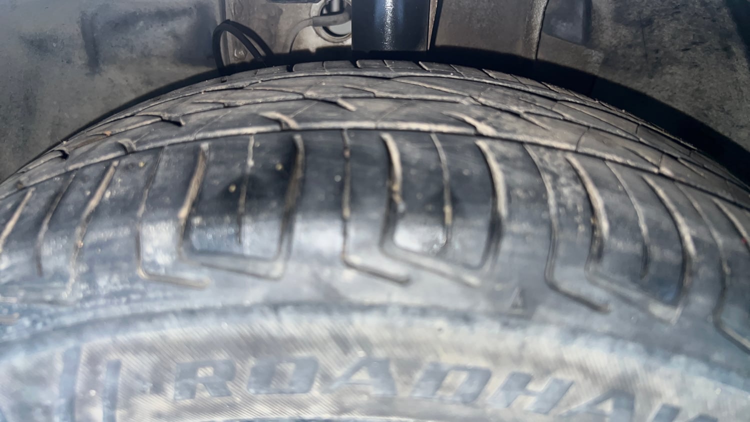 Used 2021 Tata Tiago XT Petrol Manual tyres LEFT FRONT TYRE TREAD VIEW