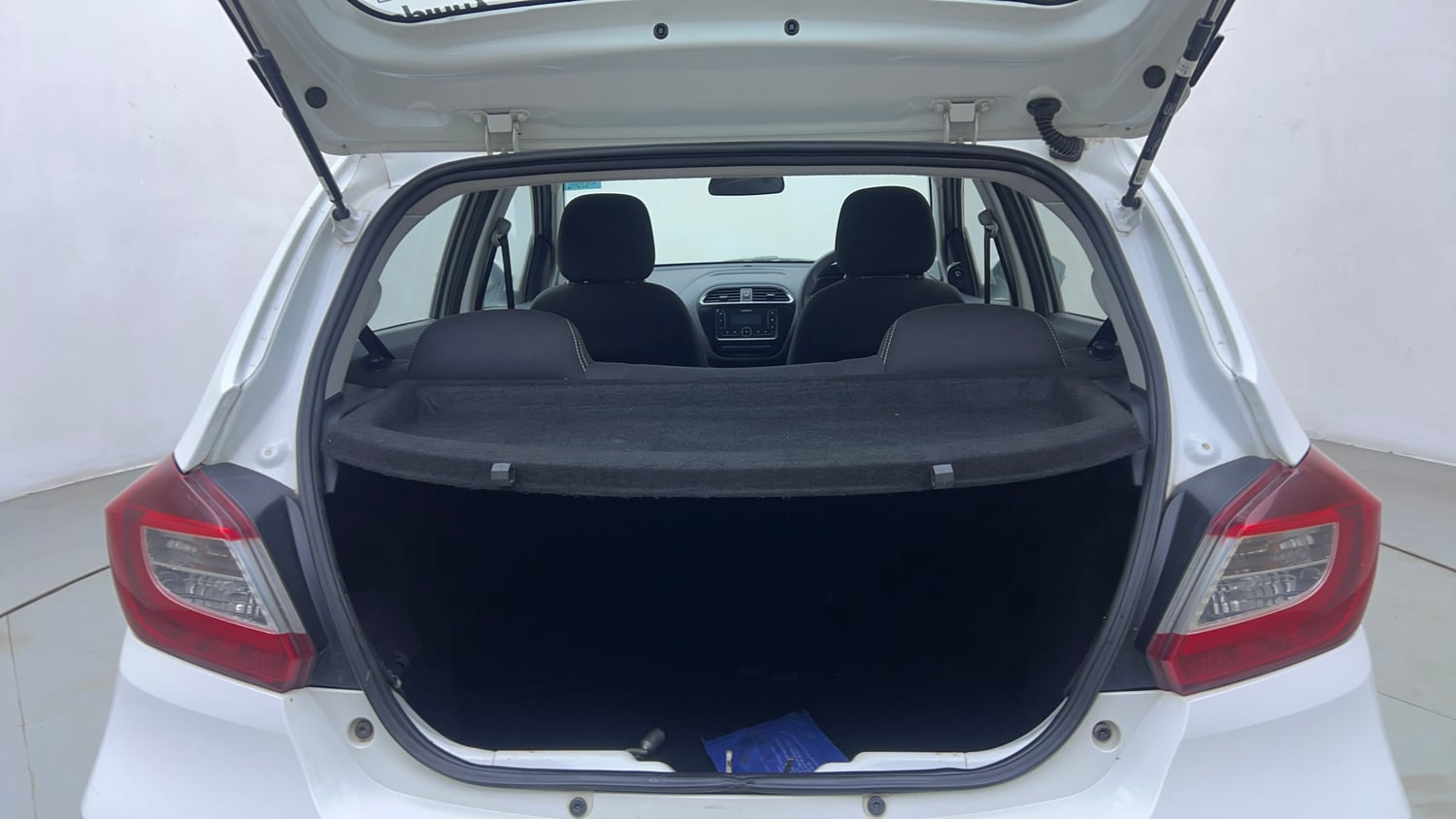 Used 2021 Tata Tiago XT Petrol Manual interior DICKY INSIDE VIEW