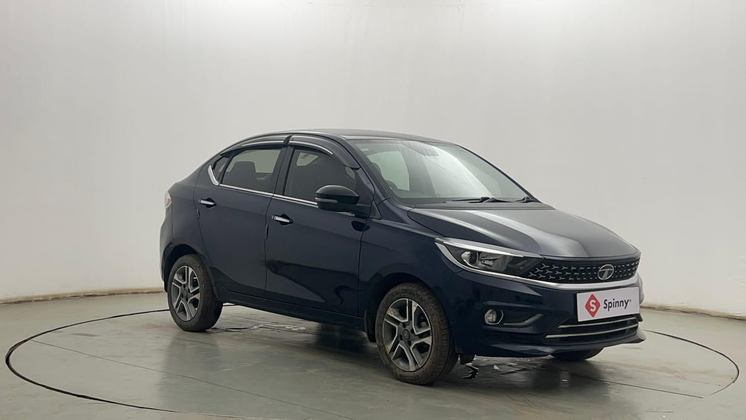 Used 2022 Tata Tigor XZ Plus Petrol Manual exterior RIGHT FRONT CORNER VIEW
