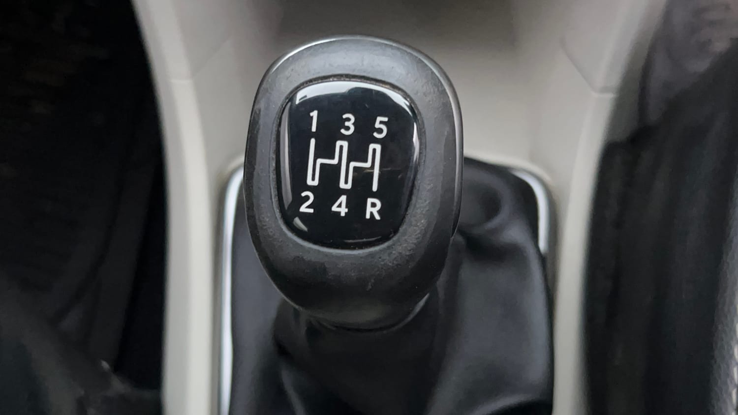 Used 2022 Tata Tigor XZ Plus Petrol Manual interior GEAR  KNOB VIEW