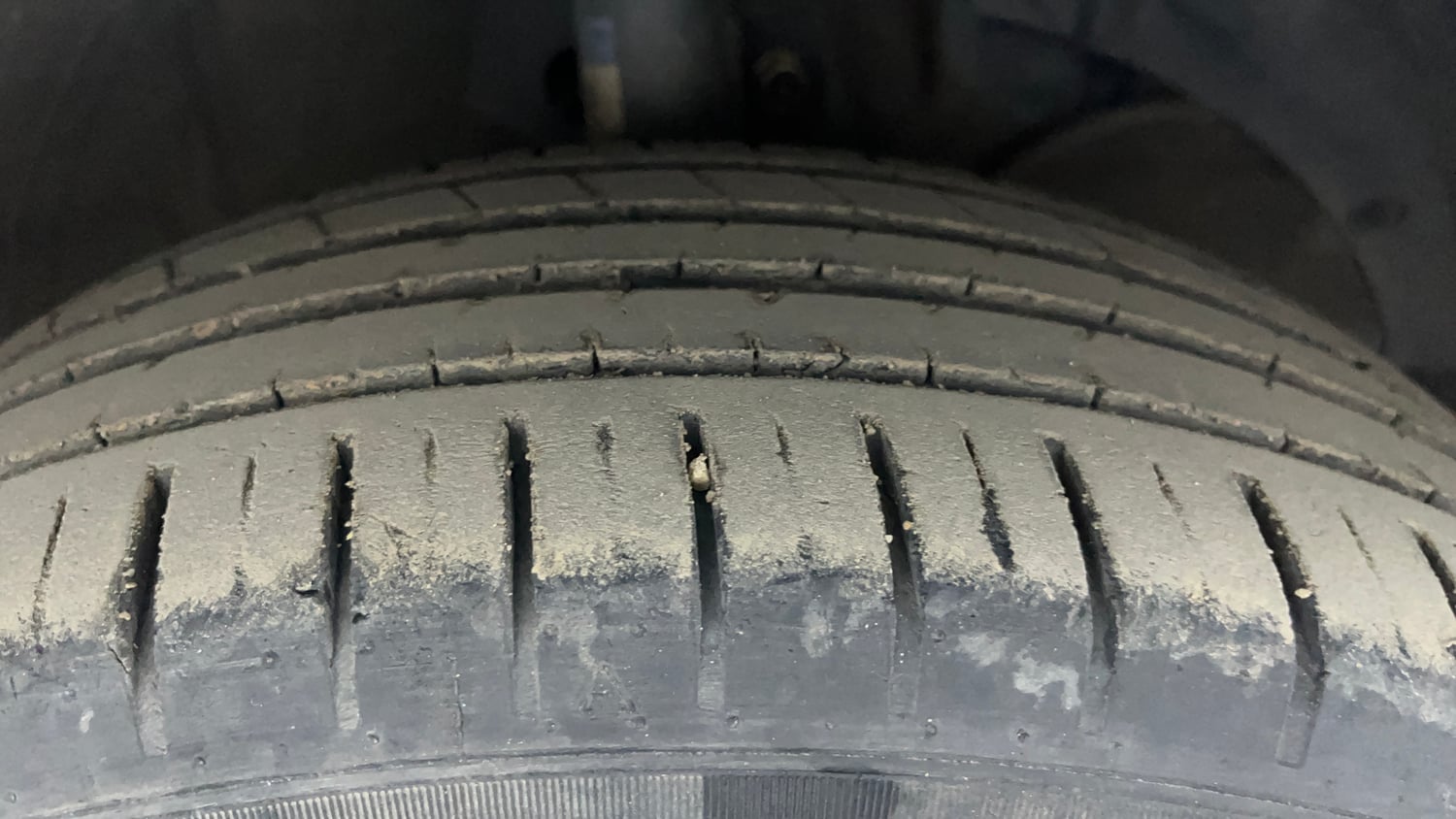 Used 2022 Maruti Suzuki Baleno Zeta Petrol Manual tyres RIGHT FRONT TYRE TREAD VIEW