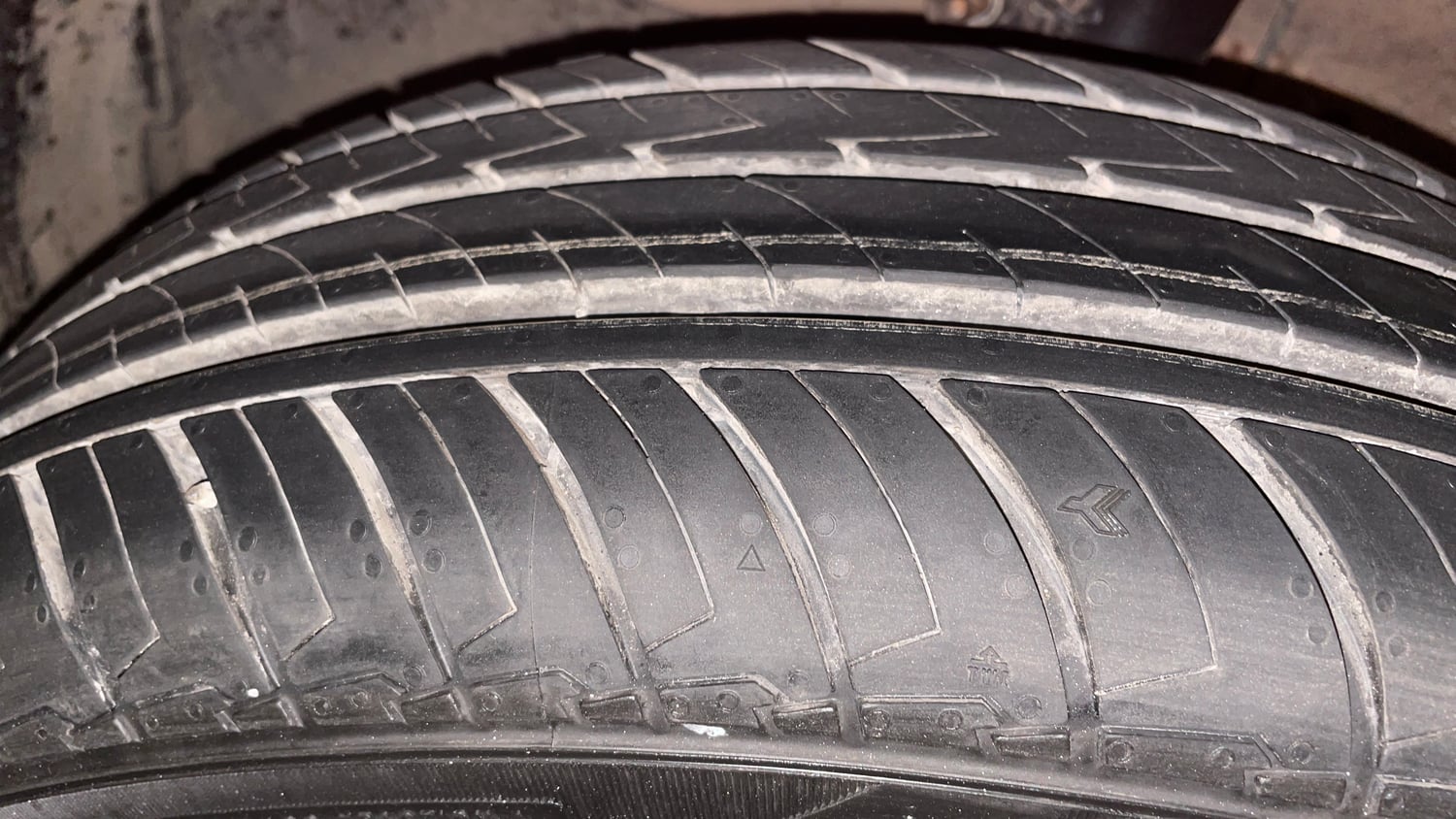 Used 2021 Honda Amaze 1.2 VX CVT Petrol Petrol Automatic tyres LEFT FRONT TYRE TREAD VIEW