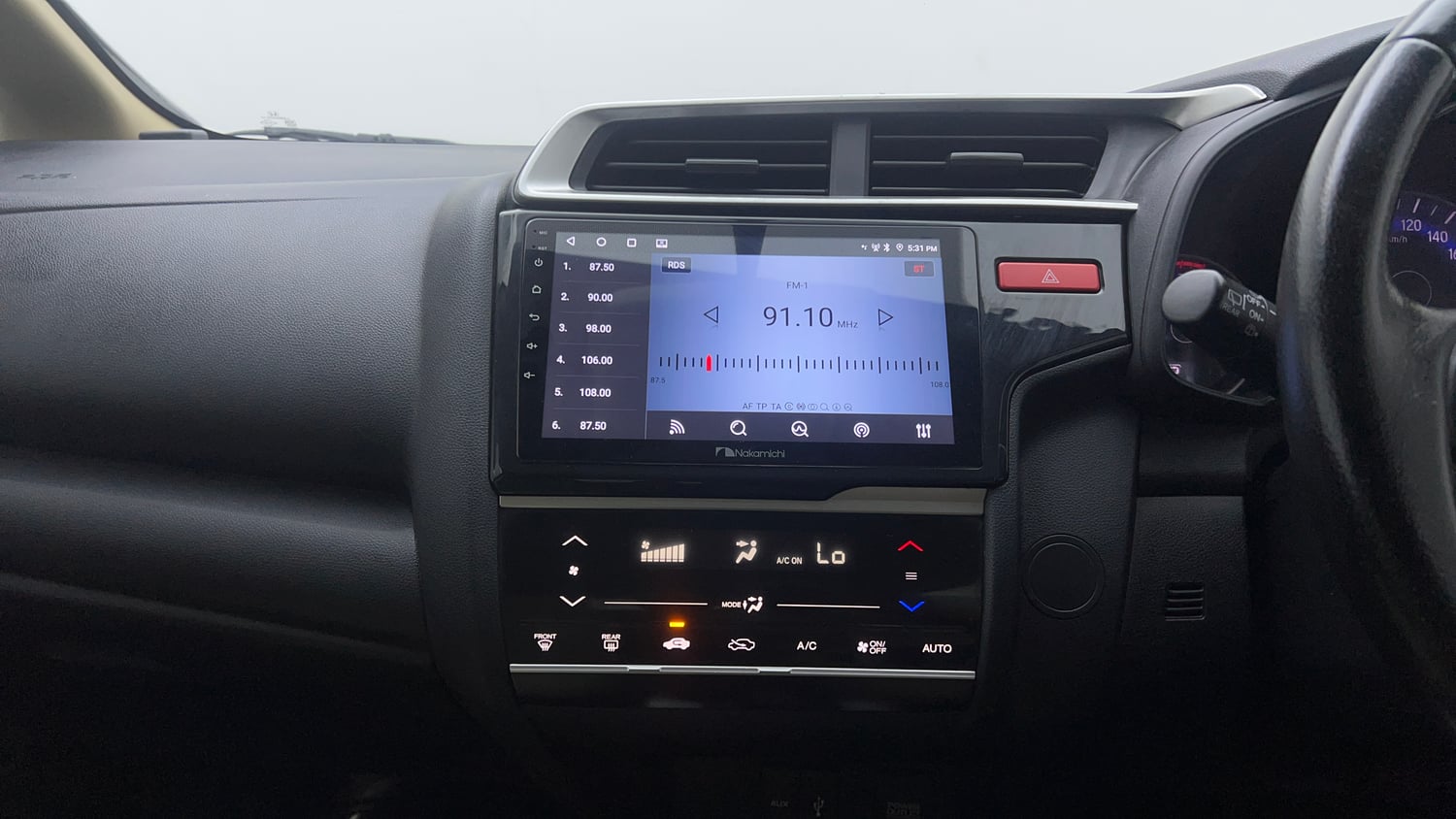 Used 2015 Honda Jazz V AT Petrol Petrol Automatic top_features Integrated (in-dash) music system