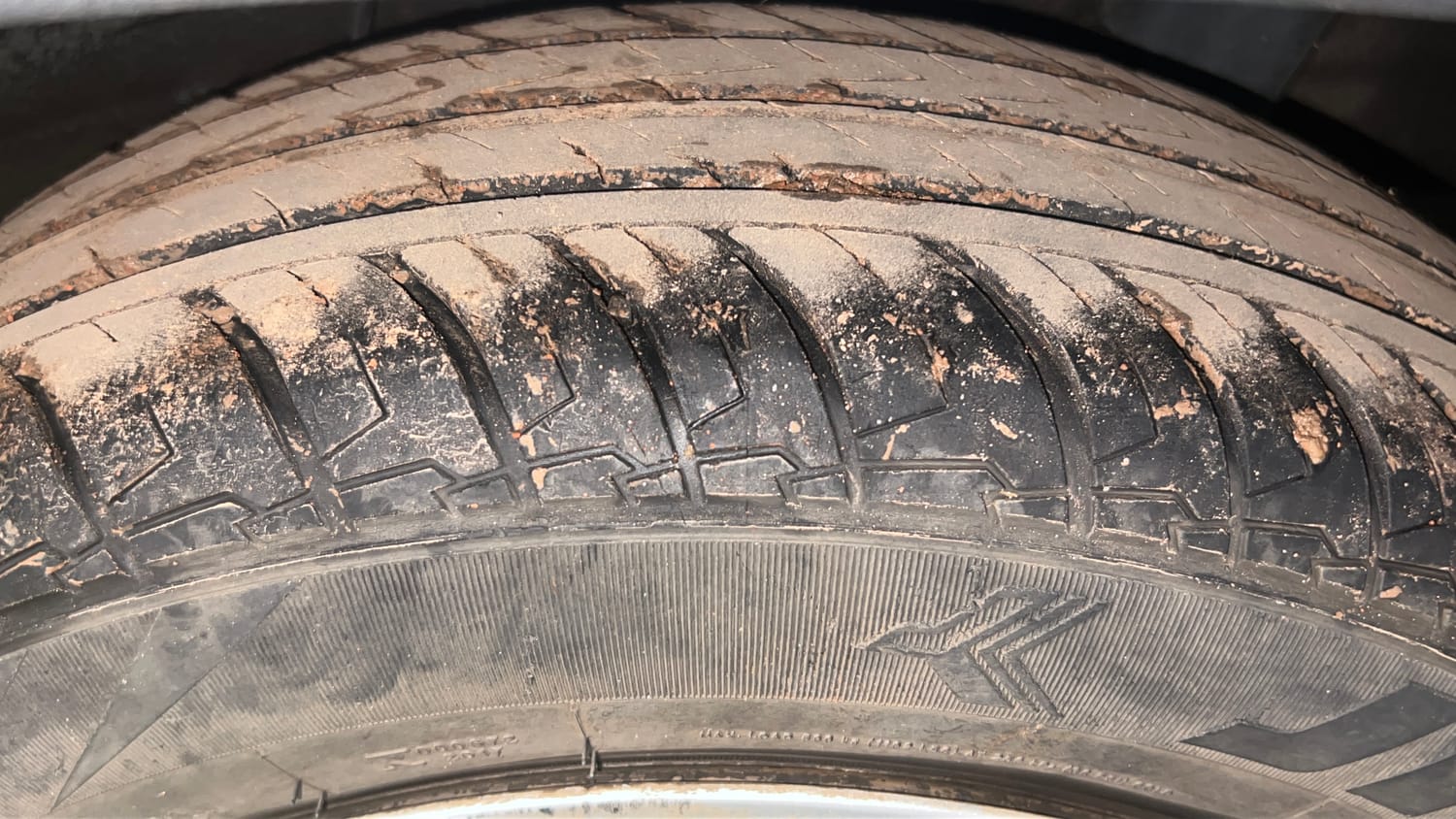 Used 2023 Hyundai Exter SX 1.2 MT Petrol Manual tyres LEFT REAR TYRE TREAD VIEW