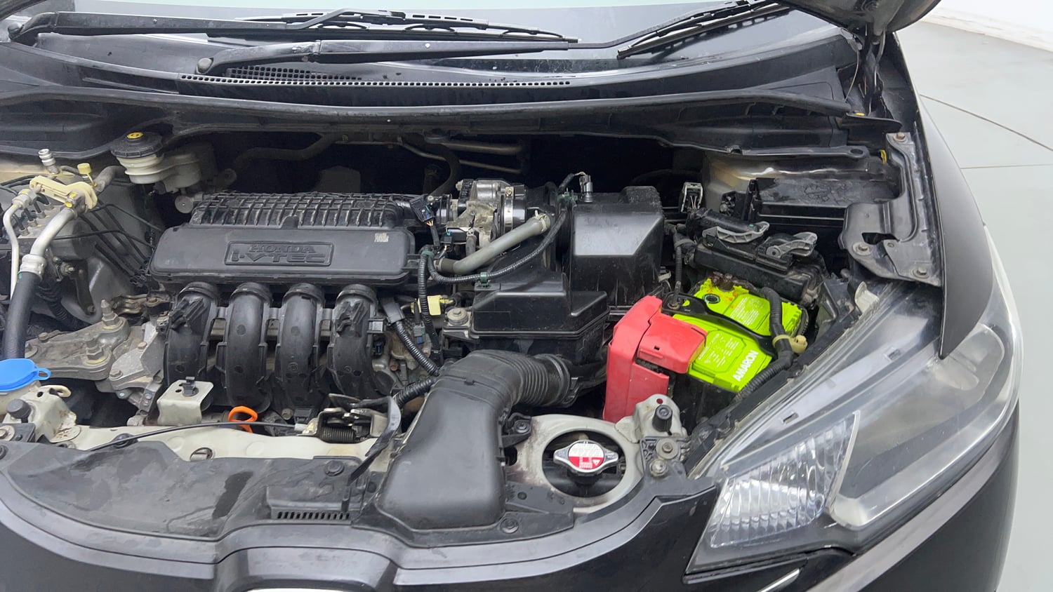 Used 2015 Honda Jazz V AT Petrol Petrol Automatic engine ENGINE LEFT SIDE VIEW