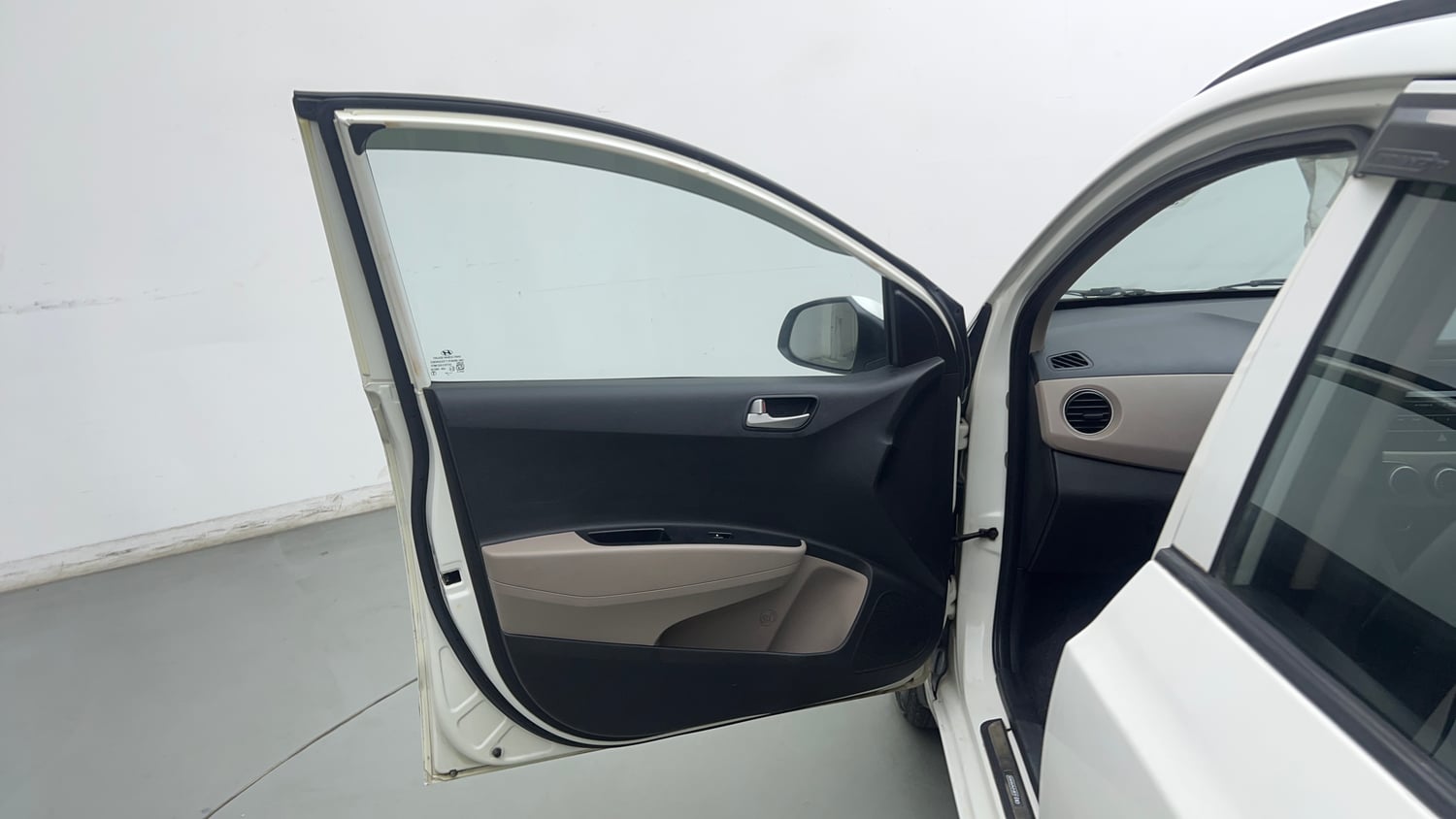 Used 2015 Hyundai Grand i10 Sportz 1.2 Kappa VTVT Petrol Manual interior LEFT FRONT DOOR OPEN VIEW