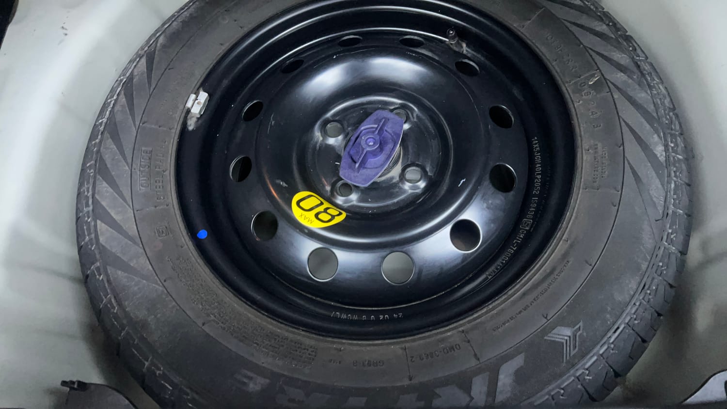 Used 2024 Maruti Suzuki Swift ZXi Petrol Manual tyres SPARE TYRE VIEW