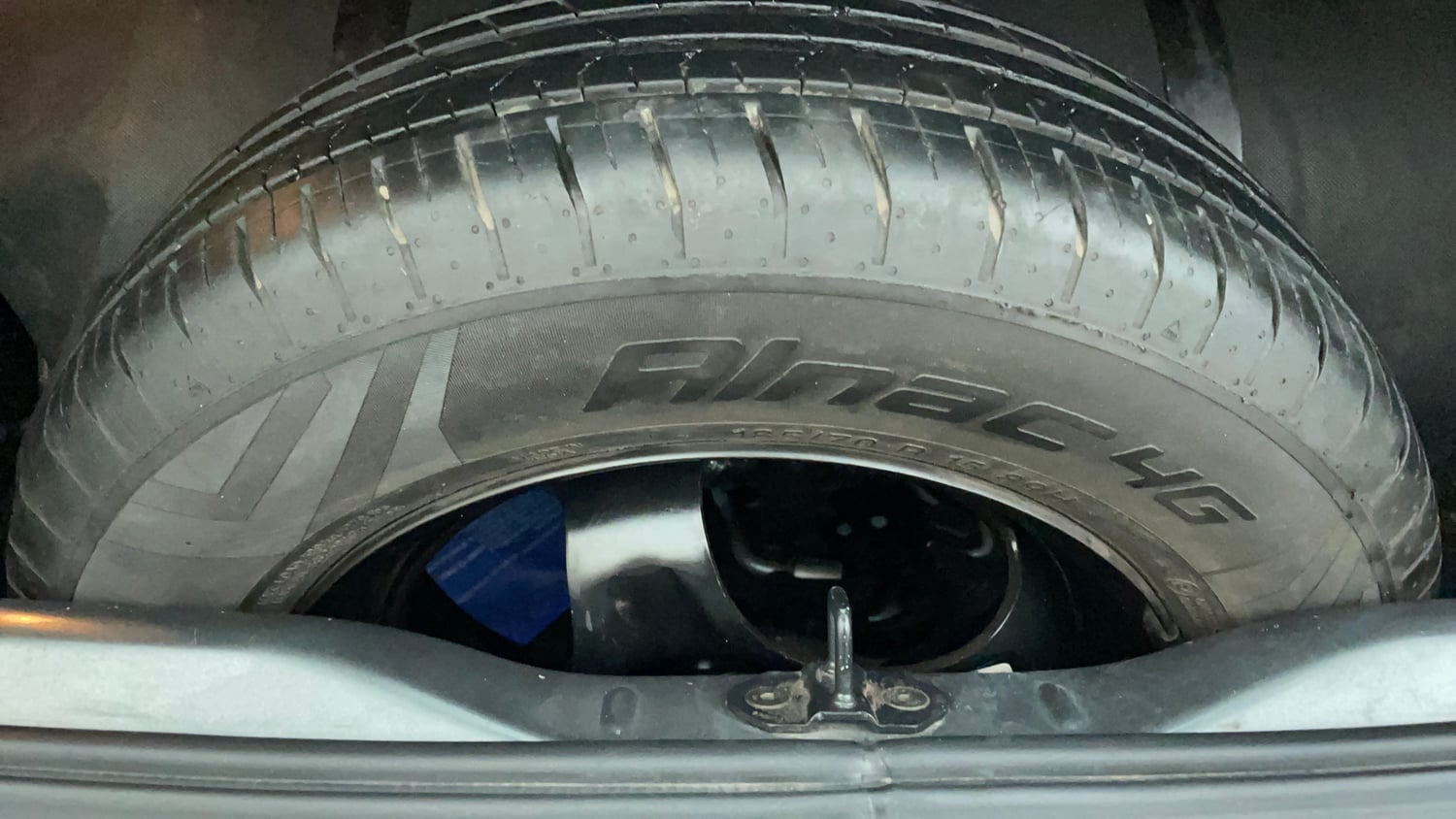 Used 2022 Tata Punch Accomplished MT Petrol + CNG(Outside Fitted) Cng Manual tyres SPARE TYRE VIEW