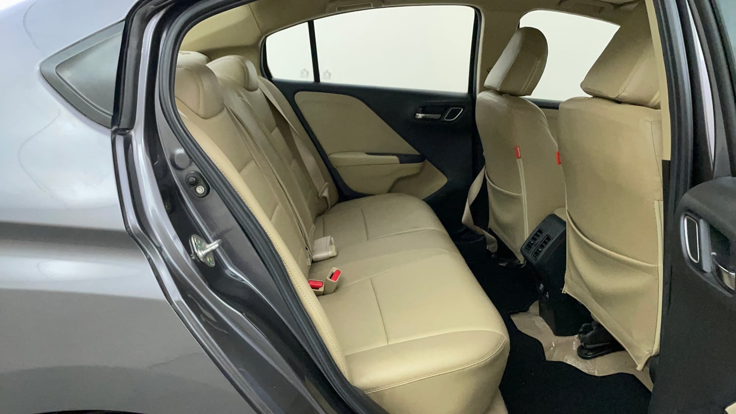 Used 2020 Honda City VX CVT Petrol Petrol Automatic interior RIGHT SIDE REAR DOOR CABIN VIEW
