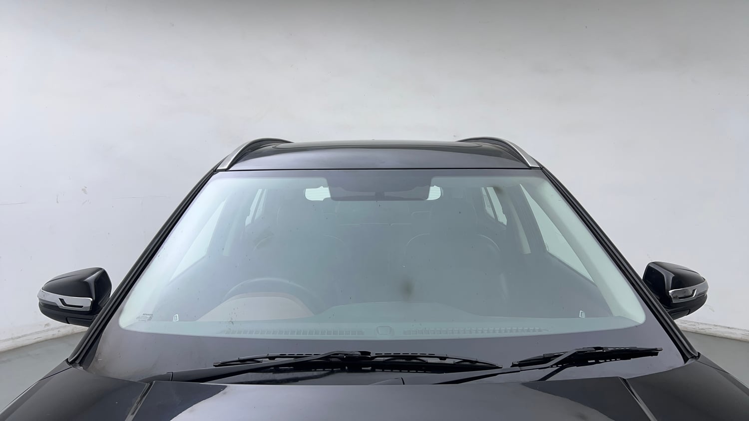 Used 2023 Hyundai Alcazar Prestige 7 STR 1.5 Diesel Diesel Manual exterior FRONT WINDSHIELD VIEW